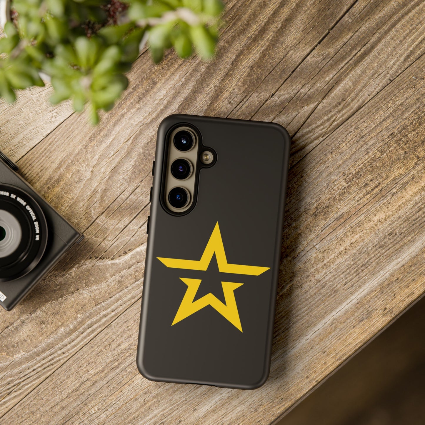 Esta estrella te causara problemas en europa, Estuche de celular